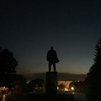 Photo taken at Памятник В.И.Ленину by Алексей Н. on 9/11/2016