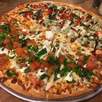3/23/2017にGene Y.がSteveston Pizzaで撮った写真