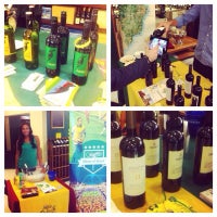 Foto diambil di Global Liquors oleh Wines of Brasil pada 9/23/2014