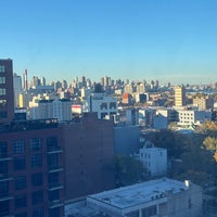 Foto scattata a Courtyard Long Island City/New York Manhattan View da David S. il 10/29/2022