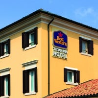 รูปภาพถ่ายที่ BEST WESTERN Titian Inn Hotel Treviso โดย BEST WESTERN Titian Inn Hotel Treviso เมื่อ 2/18/2014