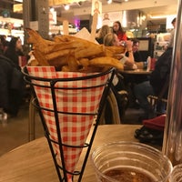 Photo taken at Frietkoten Belgian Fries &amp;amp; Beer by Jen G. on 2/17/2018