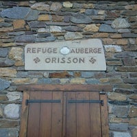 Photo taken at Refuge Orisson by Зарик Z. on 11/22/2012