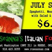 Снимок сделан в Roseanna&amp;#39;s Italian Food пользователем Jason H. 7/9/2013