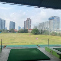 Photo taken at One O One Driving Range by Otakepiece L. on 5/1/2022