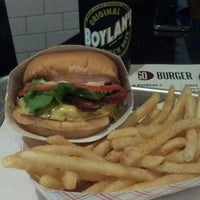 Photo taken at Go Burger by Craig T. on 8/6/2012