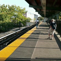 Photo taken at MTA Subway - S Franklin Ave Shuttle by Clarke on 9/9/2012