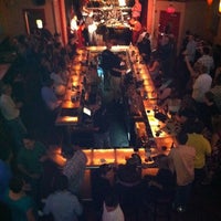 Photo taken at Charlie Murdochs Dueling Piano Rock Show by Travis B. on 5/28/2011