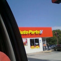 Photo taken at Advance Auto Parts by Guido B. on 4/7/2012