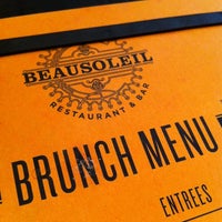 6/3/2012 tarihinde Lindsey d.ziyaretçi tarafından Beausoleil Restaurant &amp; Bar'de çekilen fotoğraf