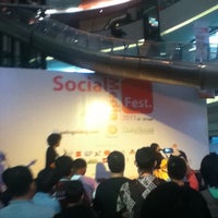 Photo taken at Indonesia Social Media Festival 2011 (SocMedFest) by mhz h. on 9/22/2011