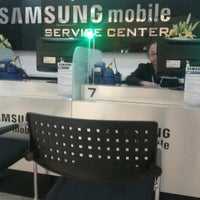 Photo taken at Samsung Service Center PGC by Tyo Itu A. on 9/5/2012