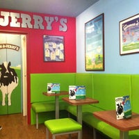 Photo taken at Ben &amp; Jerry&#39;s by TrendMaid .. on 4/19/2012