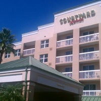 Foto scattata a Courtyard by Marriott Miami Aventura Mall da Bart L. il 2/24/2012