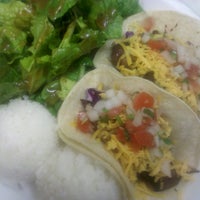 Photo taken at Da Kine&amp;#39;s Plate Lunch PL Hawaiian by Joao on 1/10/2012