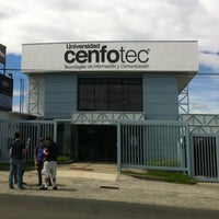 Foto tomada en Universidad Cenfotec  por Gabo E. el 7/16/2012