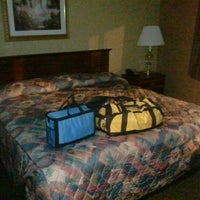 Photo taken at Chicago O&amp;#39;Hare Garden Hotel by Karyn M. on 4/21/2012
