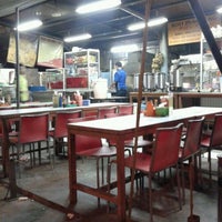 Photo taken at Roti Panggang Palasari by Lukman R. on 1/18/2012