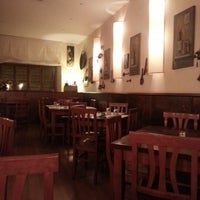 8/24/2012 tarihinde Al M.ziyaretçi tarafından Taverna Parioli'de çekilen fotoğraf