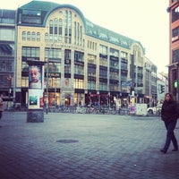 Das Foto wurde bei Hackescher Markt von ᴡᴡᴡ.Donald.okkh.xyz B. am 10/17/2011 aufgenommen