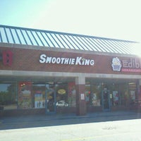 Photo taken at Smoothie King by Bill on 9/6/2011