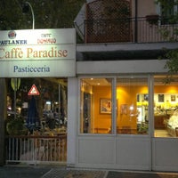 รูปภาพถ่ายที่ Bar Paradise โดย Namer M. เมื่อ 9/6/2011