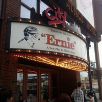 Foto tomada en City Theatre  por Ray B. el 4/23/2011