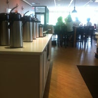 5/3/2012 tarihinde Renee B.ziyaretçi tarafından The Cafe @ Wittenauers'de çekilen fotoğraf
