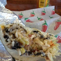 รูปภาพถ่ายที่ Sol Burrito โดย Scott E. เมื่อ 8/5/2012