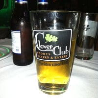 Foto tirada no(a) Clover Club por Angie S. em 3/4/2012