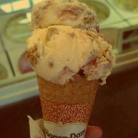 5/8/2012にJoyceがHaagen-Dazsで撮った写真