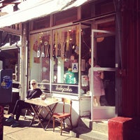 Foto tomada en Erin McKenna's Bakery por Bastian B. el 5/11/2012