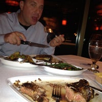 Foto tomada en Jack Binion&amp;#39;s Steak House  por Dennis M. el 4/26/2012