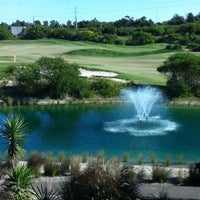 รูปภาพถ่ายที่ Magenta Shores Golf Resort โดย Tony Y. เมื่อ 6/9/2012