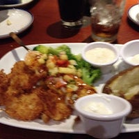 Photo taken at Red Lobster by Theresa C. on 8/15/2012