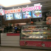 Photo taken at Dunkin&amp;#39; Donuts by POTTAMAN ® on 5/9/2013