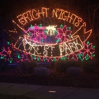 Снимок сделан в Bright Nights at Forest Park пользователем Scott M. 12/13/2015