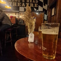 Photo taken at King&amp;#39;s Head Theatre Pub by Xin R. on 11/19/2023