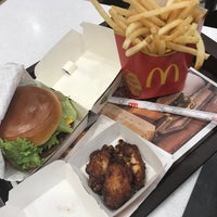 Photo taken at McDonald’s by Juliana M. on 9/8/2017