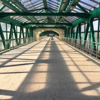 Photo taken at Пешеходный мост к Измайловскому парку by Vladimir L. on 9/26/2016