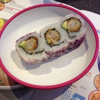Photo taken at YO! Sushi by Noelia G. on 9/26/2014
