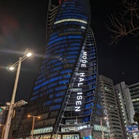 Photo taken at Mode Gakuen Spiral Towers by きゅーれん on 3/16/2024