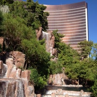 Photo taken at Wynn Las Vegas by Christie 🇬🇧👑 B. on 7/22/2013