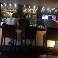 Das Foto wurde bei Bijou Restaurant &amp;amp; Bar von Lucca T. am 3/27/2015 aufgenommen