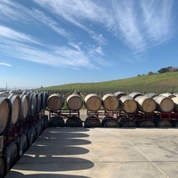 Photo taken at Darcie Kent Vineyards by Lucca T. on 2/12/2022