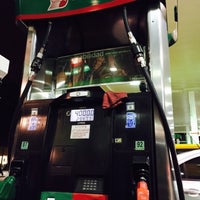 Photo taken at Gasolinera Hidrosina by Law 🇲🇽 on 9/13/2015