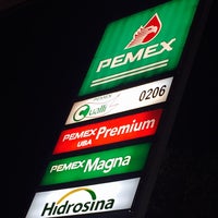 Photo taken at Gasolinería Cualli Tlalpan by Law 🇲🇽 on 1/31/2016