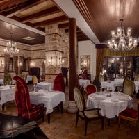 Foto diambil di Seraser Fine Dining Restaurant oleh Seraser Fine Dining Restaurant pada 6/18/2014