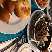 2/15/2017 tarihinde Ebru E.ziyaretçi tarafından Çini Kebab'de çekilen fotoğraf