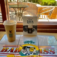 6/23/2021 tarihinde Yara.0fficial 🌺ziyaretçi tarafından Bad Ass Coffee of Hawaii'de çekilen fotoğraf